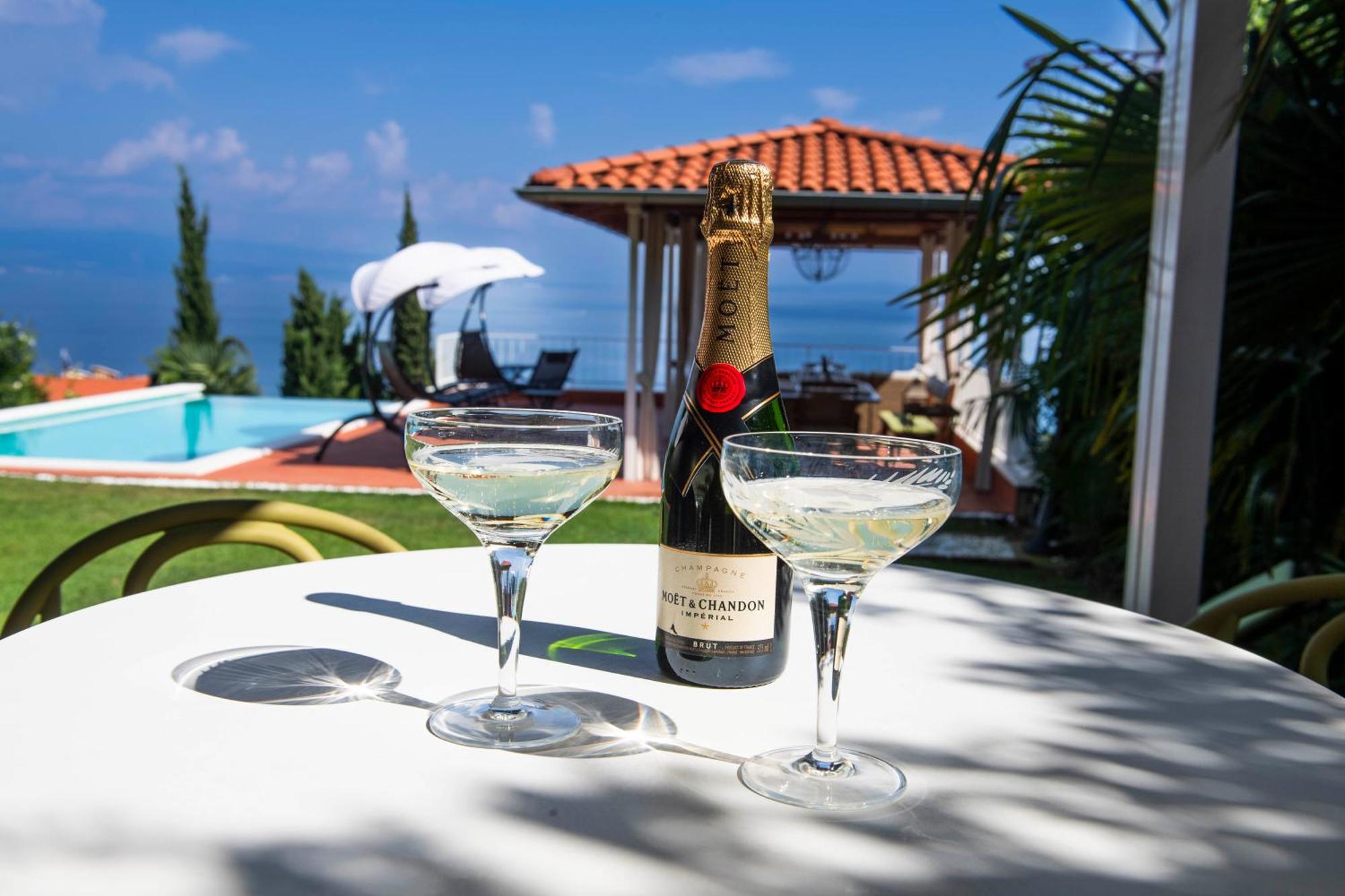 Villa Lovran - 150M To The Beach - Infinity Pool - Incredible Sea View - Fitness Room Exterior photo