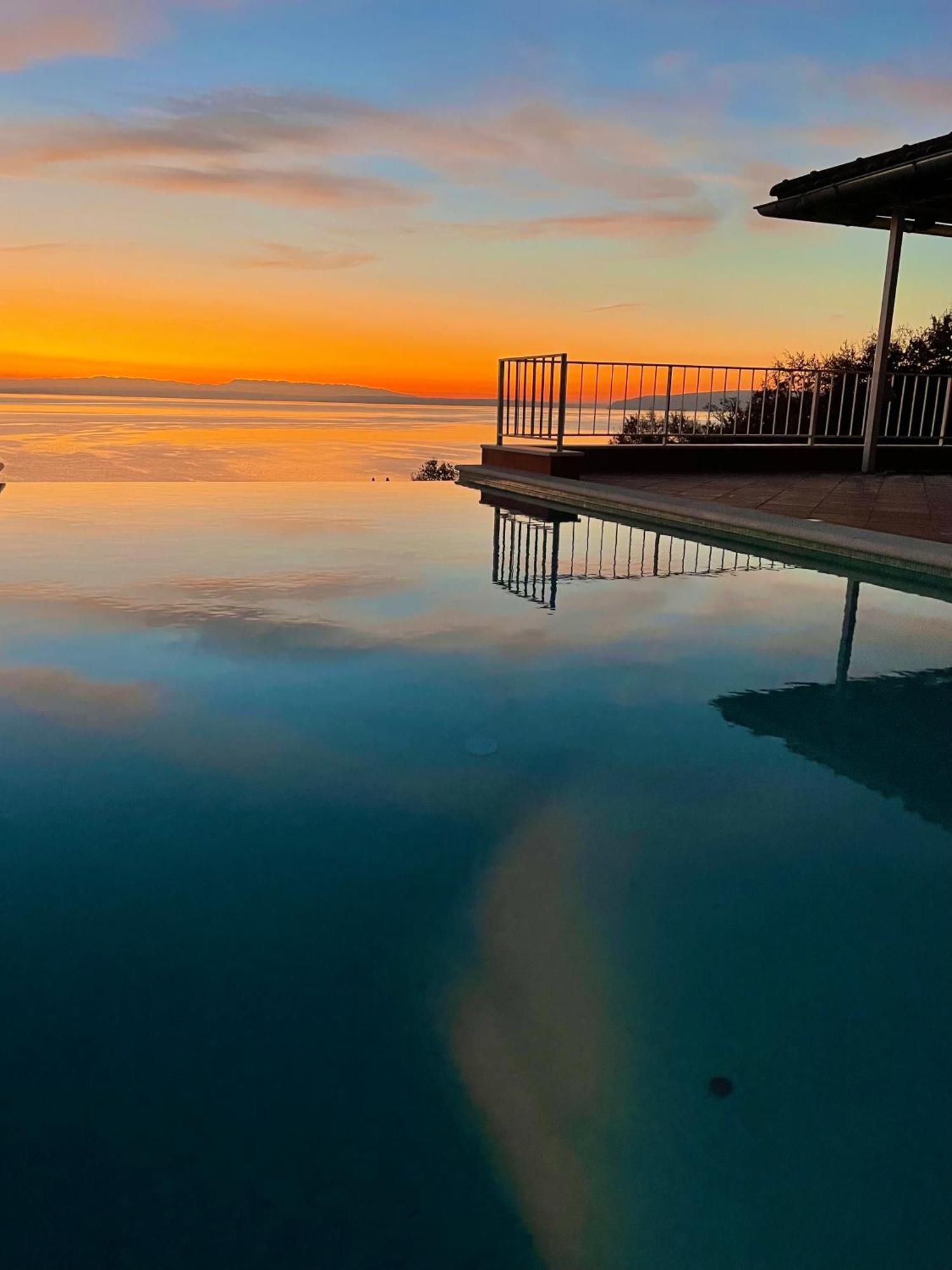 Villa Lovran - 150M To The Beach - Infinity Pool - Incredible Sea View - Fitness Room Exterior photo